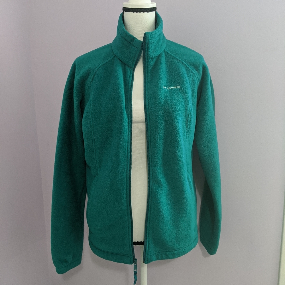 Woman's Large Teal Fleece Columbia Jacket. EUC